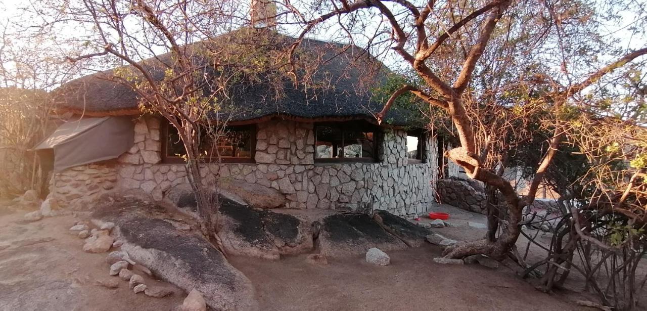 Ondudu Safari Lodge Omaruru Exterior photo