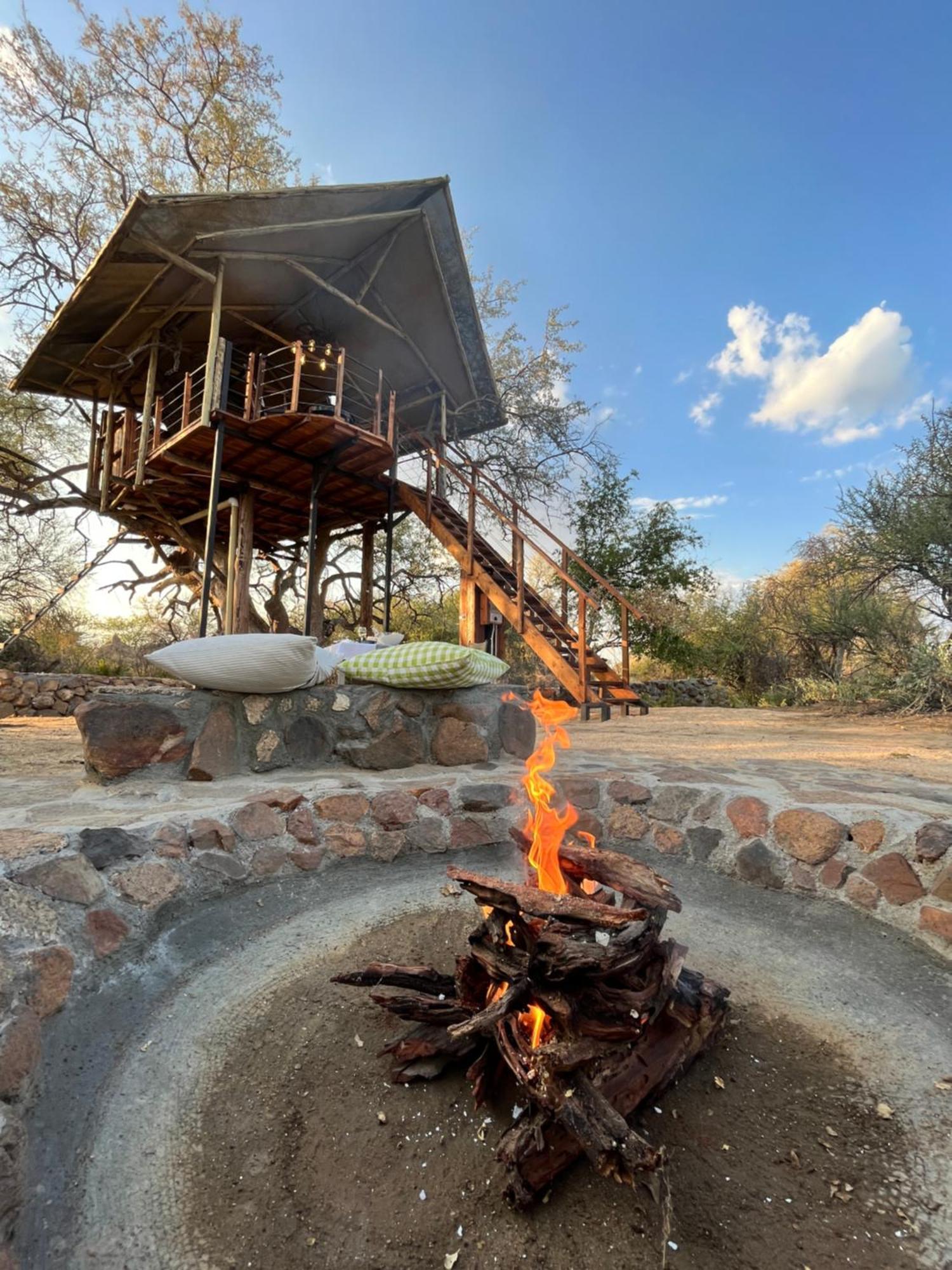 Ondudu Safari Lodge Omaruru Exterior photo